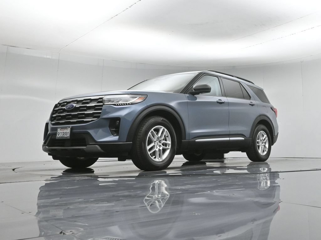Used 2025 Ford Explorer Active w/ Active Comfort Package RWD image 47