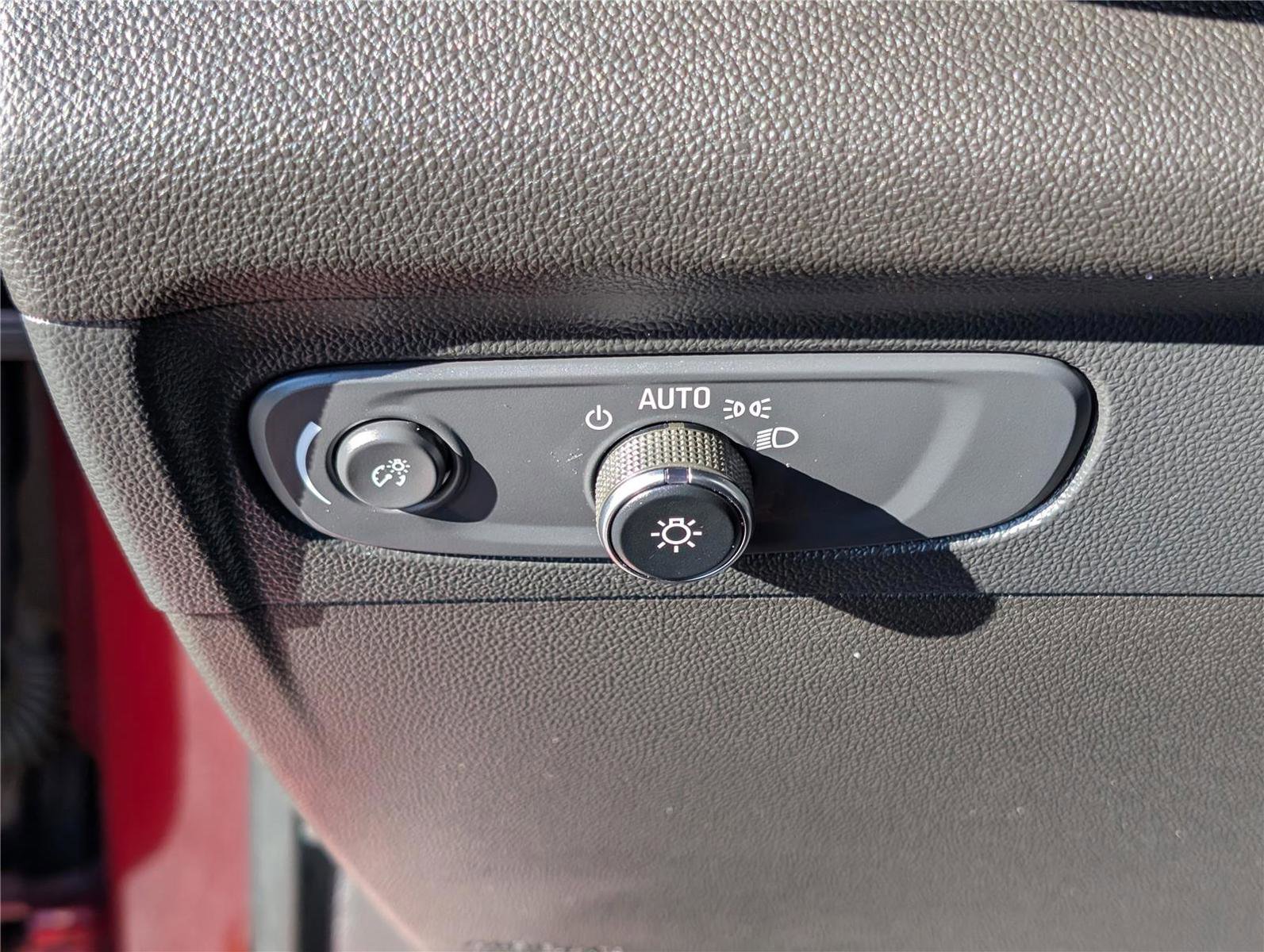 Used 2022 Buick Envision Preferred image 21