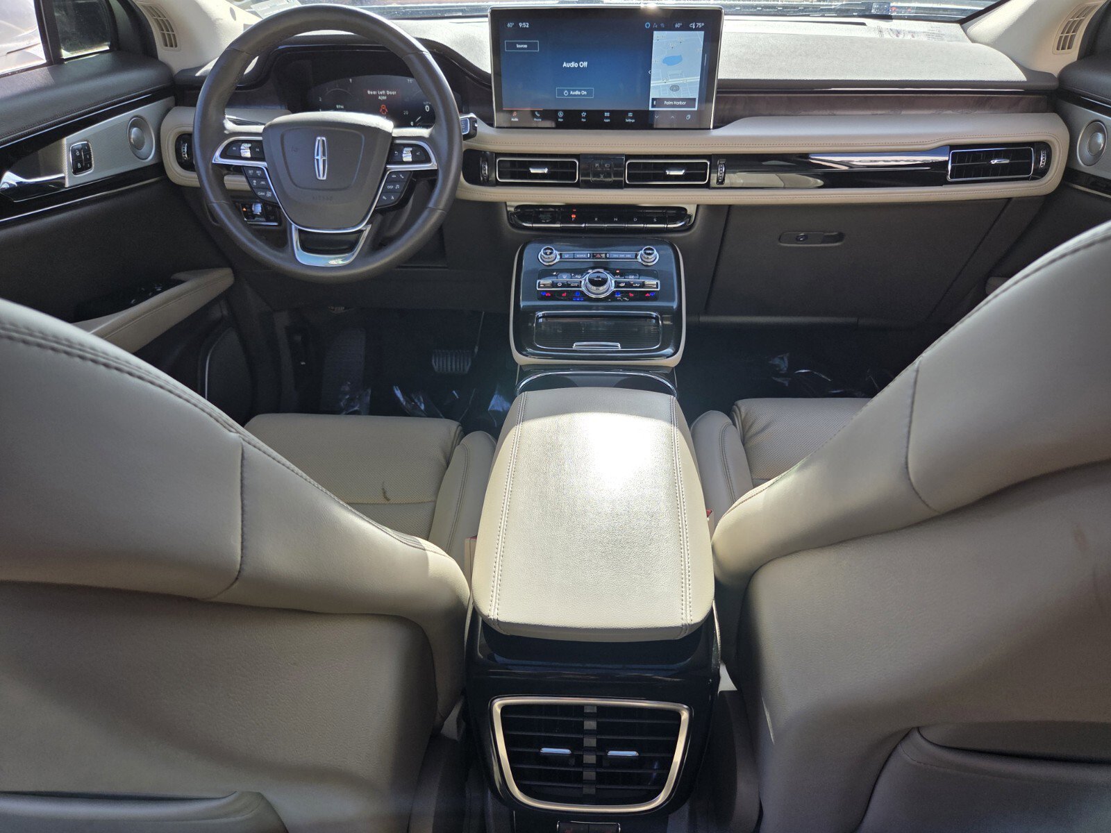 Used 2021 Lincoln Nautilus Reserve w/ Equipment Group 202A image 13