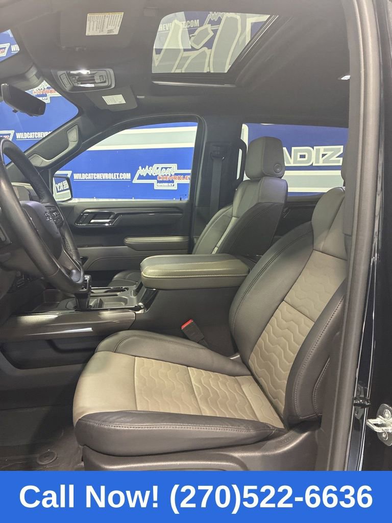 Used 2023 Chevrolet Silverado 1500 ZR2 w/ Technology Package image 17