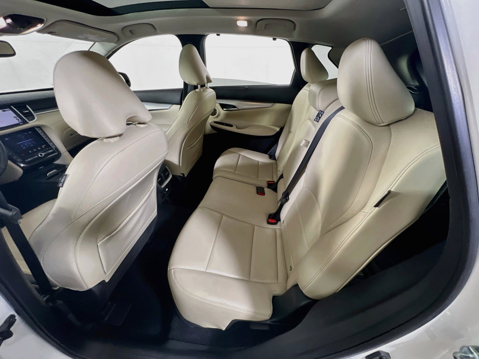 Used 2021 INFINITI QX50 Sensory w/ Accent Package AWD/4WD image 25