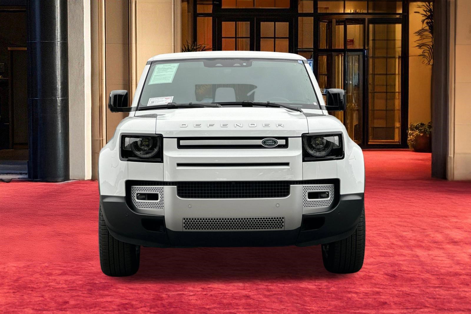 Used 2025 Land Rover Defender 130 S image 7