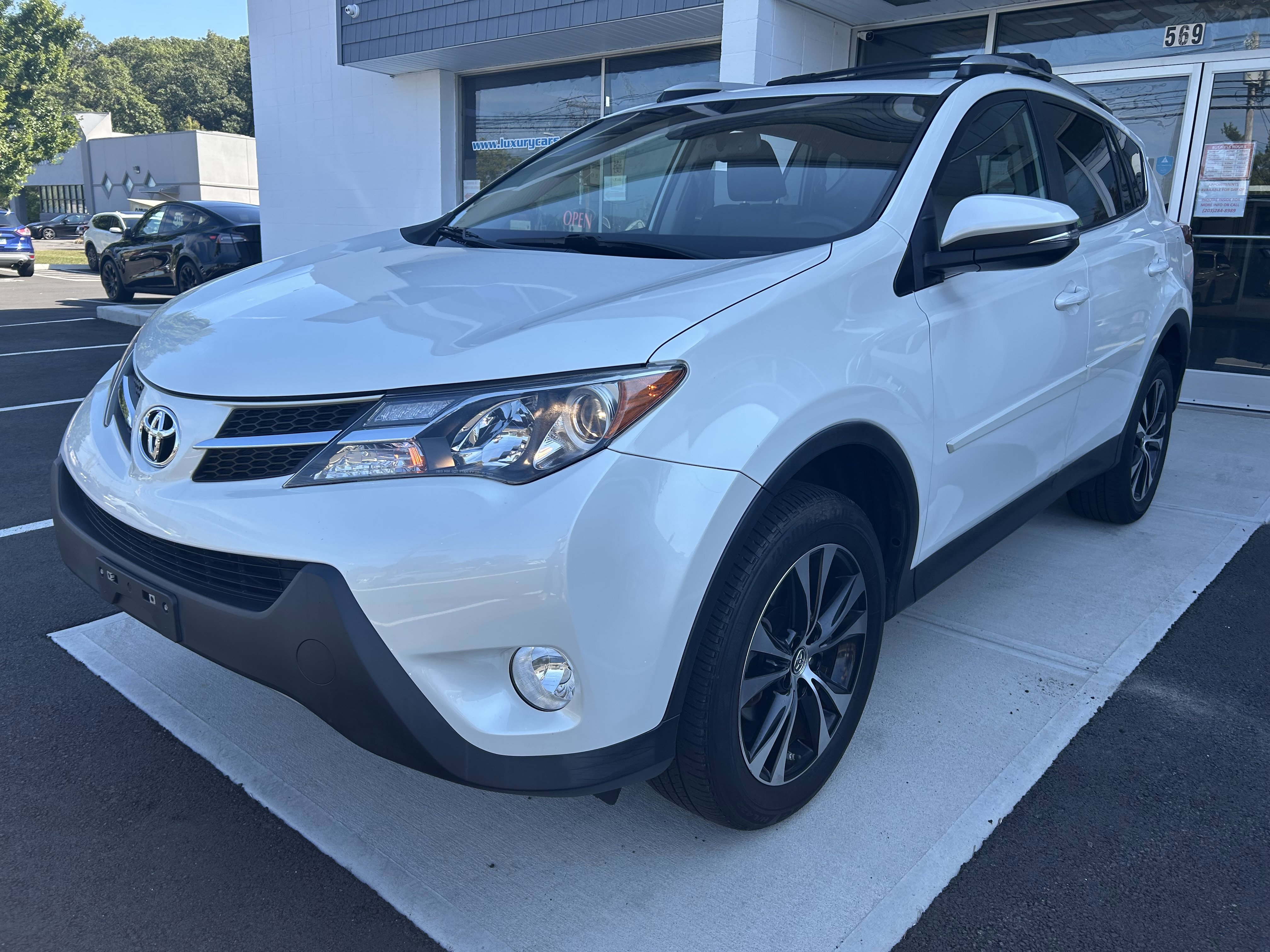 Used 2015 Toyota RAV4 Limited image 3