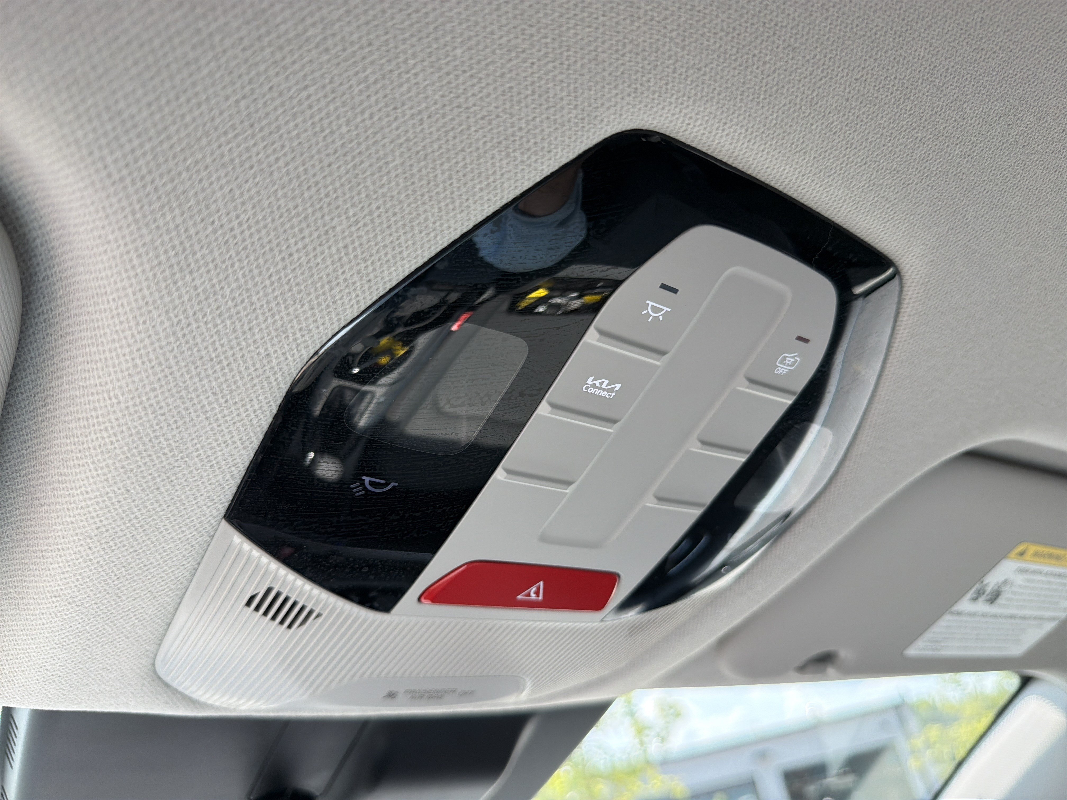Certified 2025 Kia K4 FWD image 31