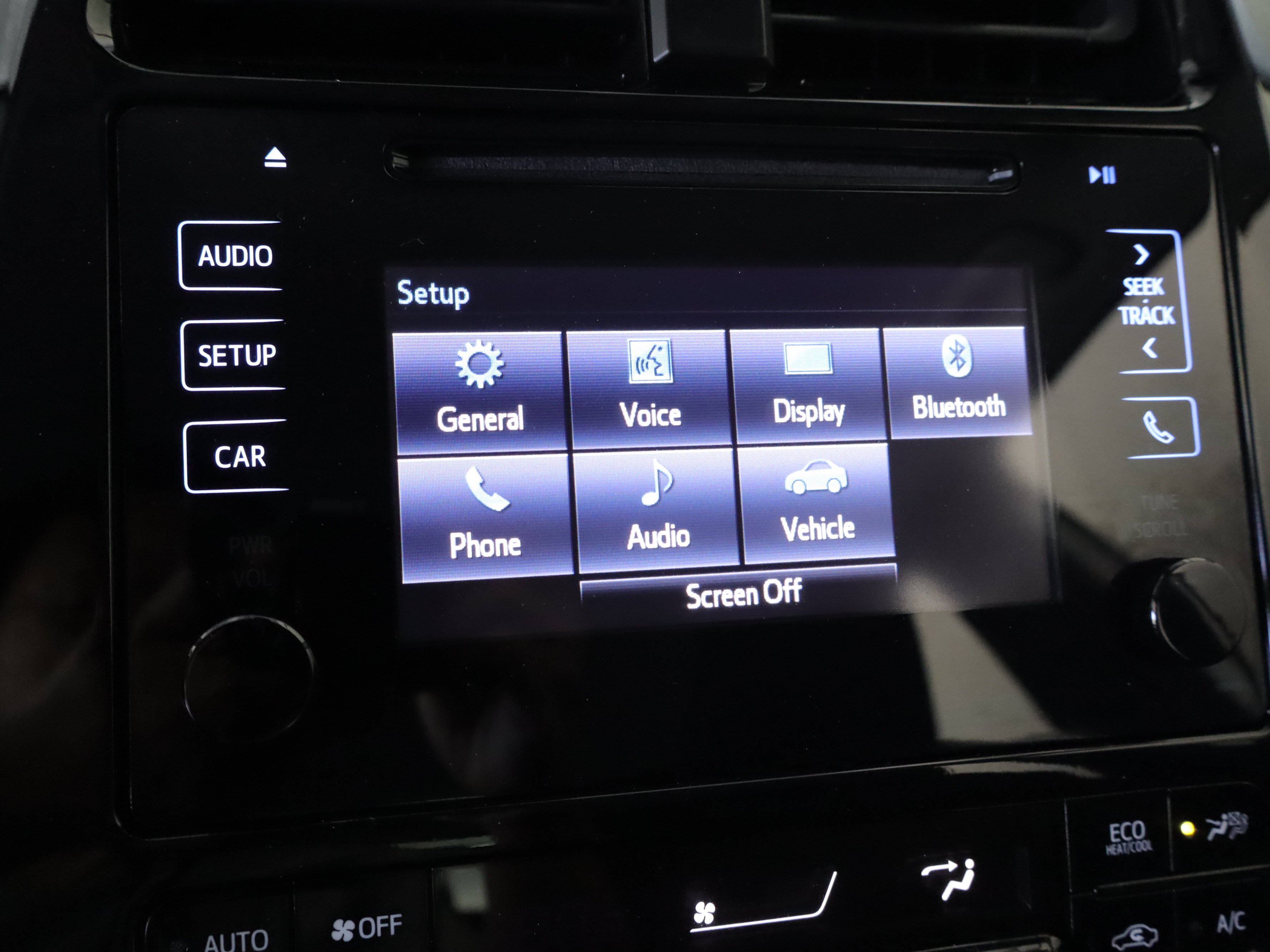 Used 2019 Toyota Prius AWD image 13