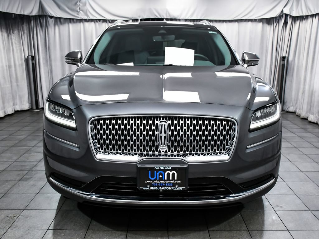 Used 2022 Lincoln Nautilus Reserve w/ Cargo Utility Package AWD/4WD image 2
