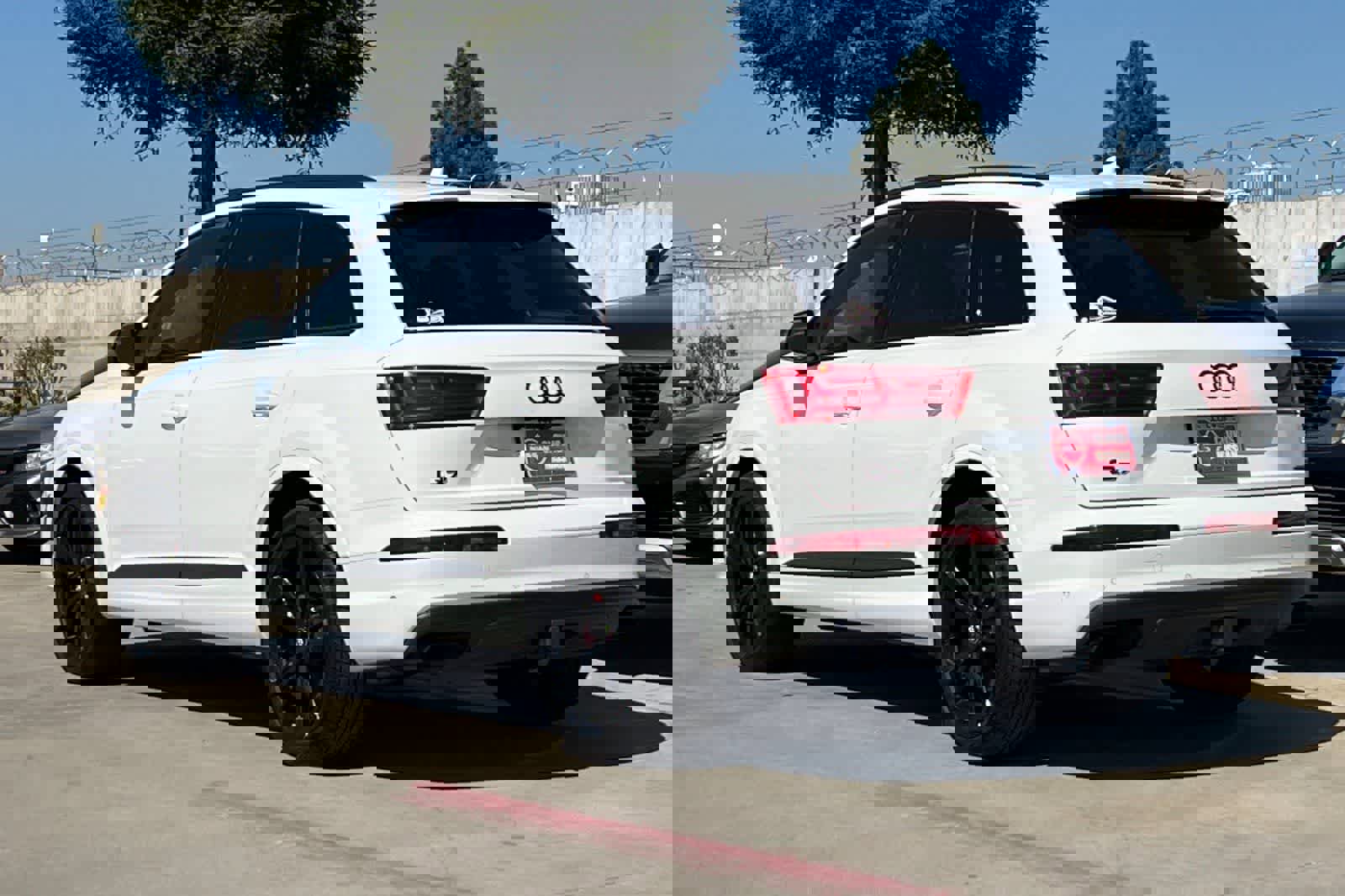 Used 2019 Audi Q7 3.0T Prestige w/ Prestige Package image 7