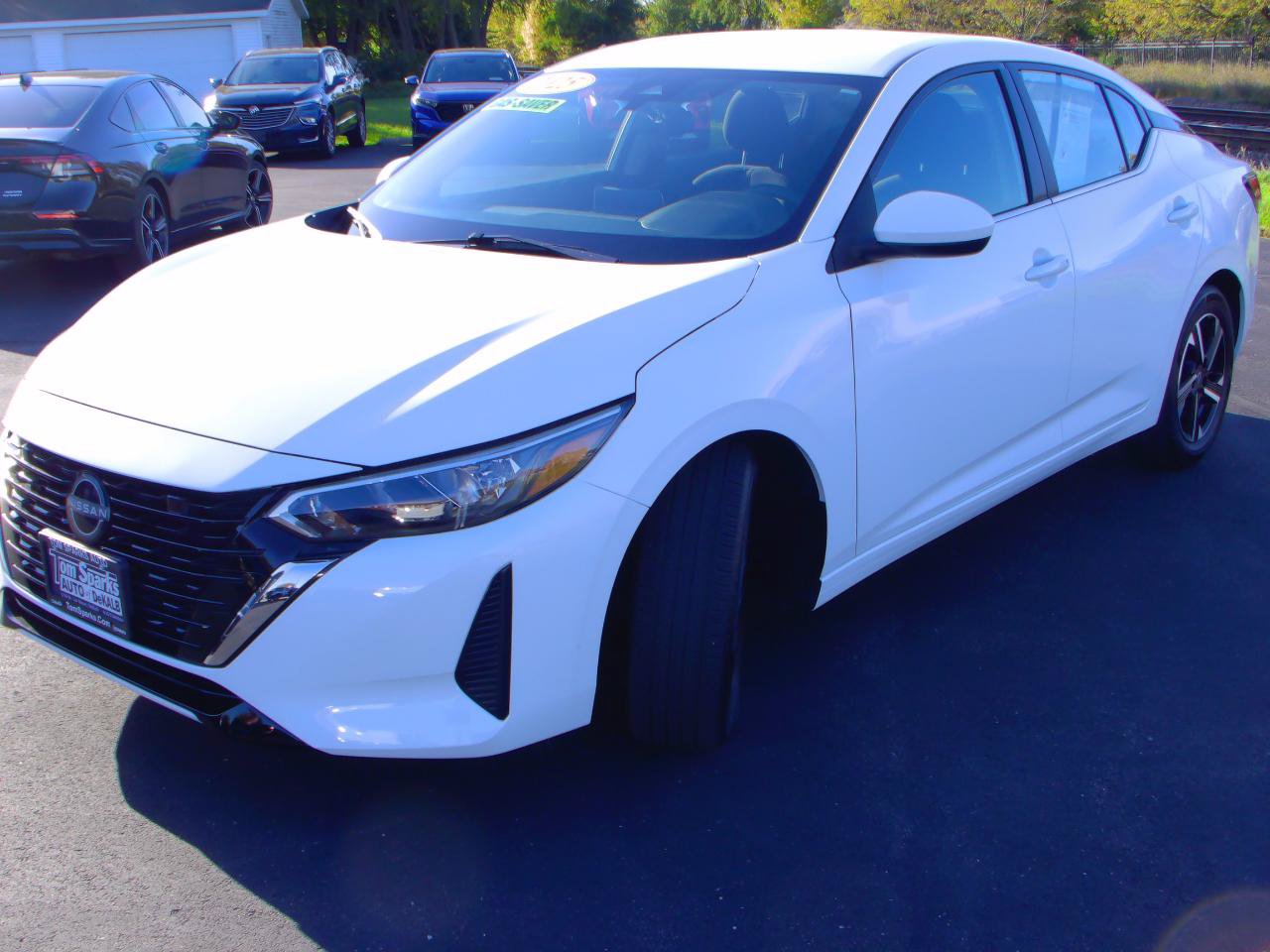 Used 2025 Nissan Sentra SV FWD image 7
