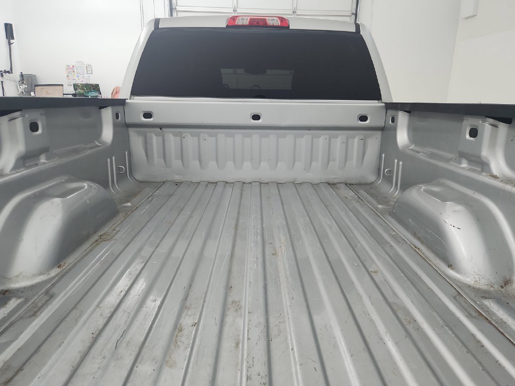 Used 2018 Chevrolet Silverado 1500 LT w/ All Star Edition AWD/4WD image 32
