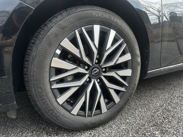 Used 2025 Nissan Altima 2.5 SV image 9