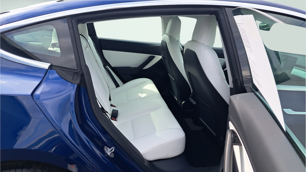 Used 2020 Tesla Model 3 Long Range AWD/4WD image 14