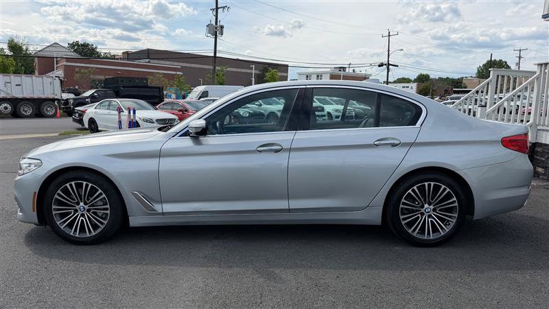Used 2018 BMW 540i xDrive w/ Premium Package AWD/4WD image 3