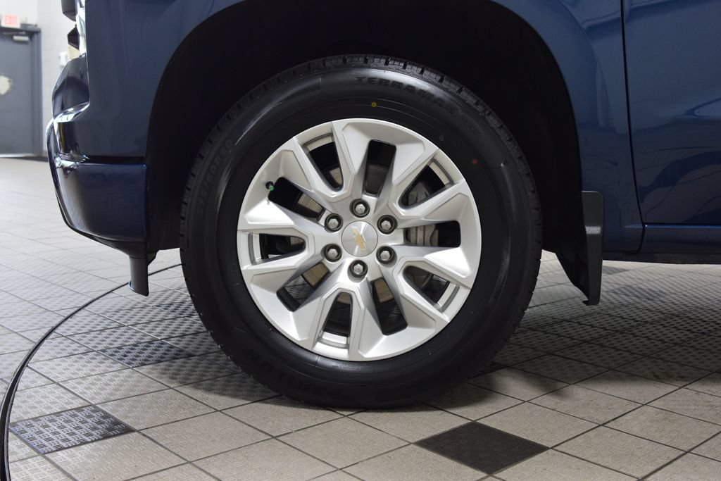Used 2023 Chevrolet Silverado 1500 Custom AWD/4WD image 27