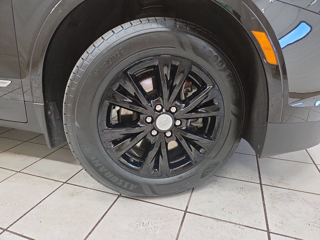 Used 2023 Cadillac XT5 Premium Luxury AWD/4WD image 8