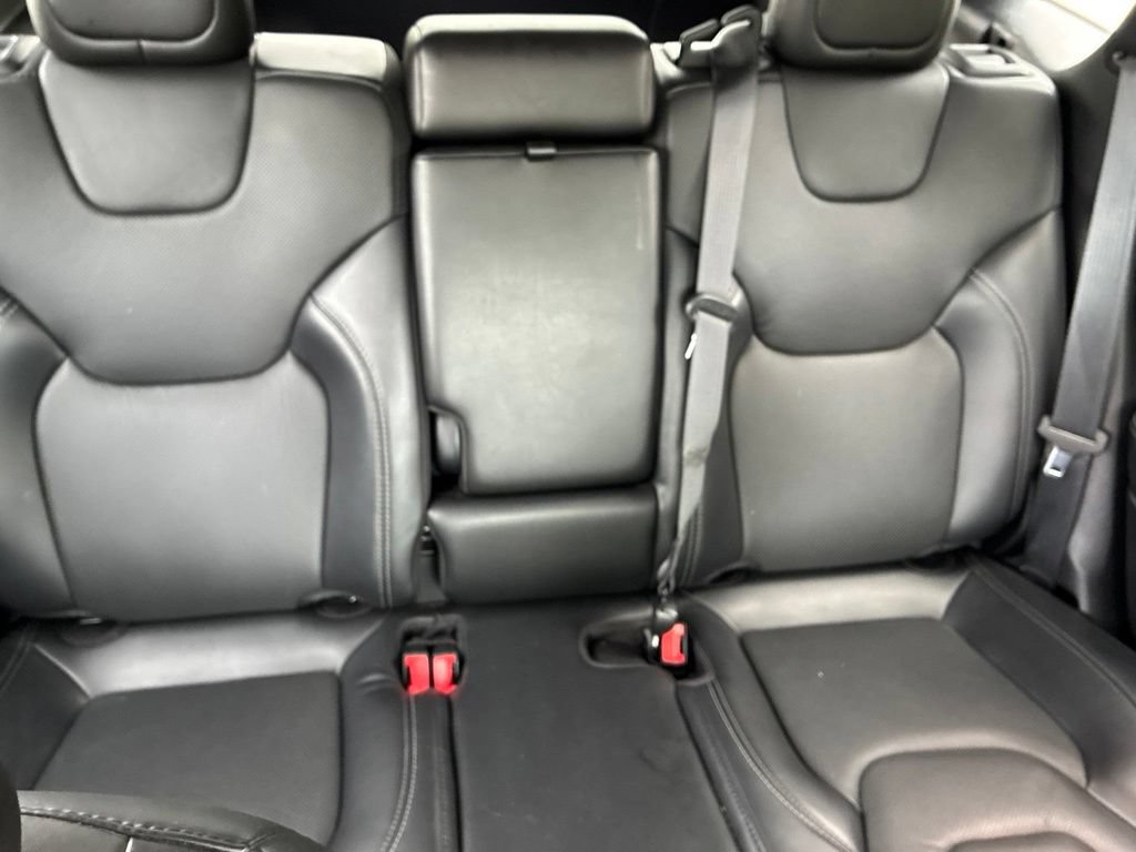 Used 2021 Jeep Cherokee Limited AWD/4WD image 46