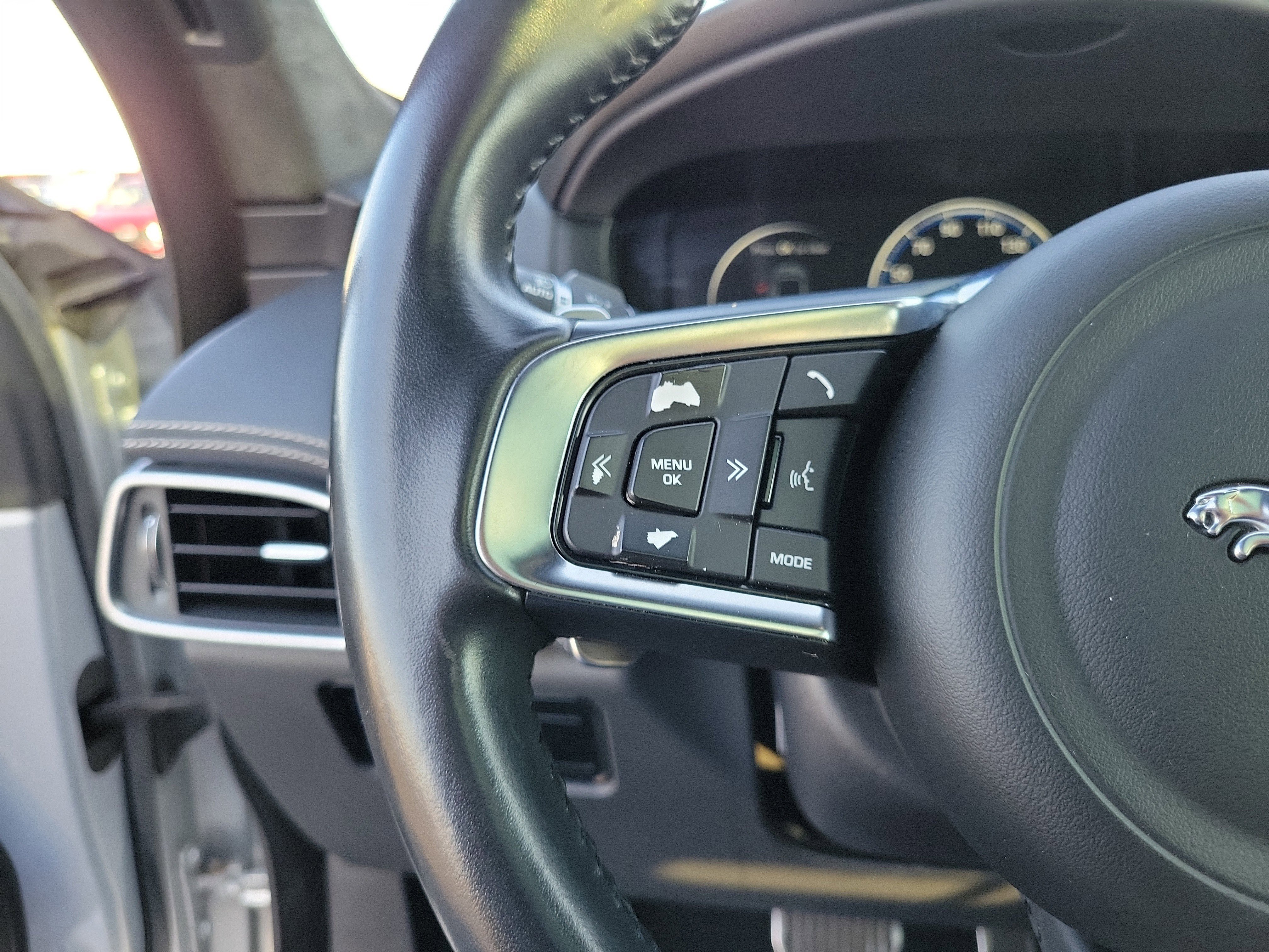 Used 2018 Jaguar F-PACE S image 22