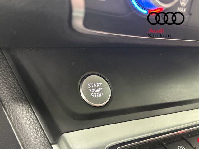 Used 2020 Audi Q3 2.0T Prestige w/ Prestige Package image 32