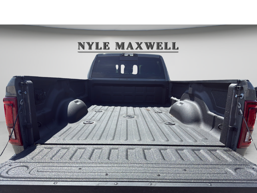 New 2026 RAM 3500 Laramie w/ Night Edition AWD/4WD image 34