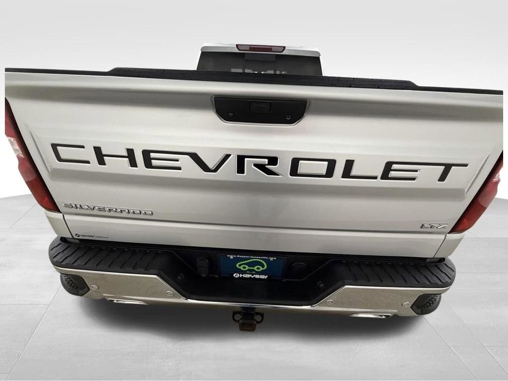 Used 2020 Chevrolet Silverado 1500 LTZ w/ LTZ Plus Package AWD/4WD image 11