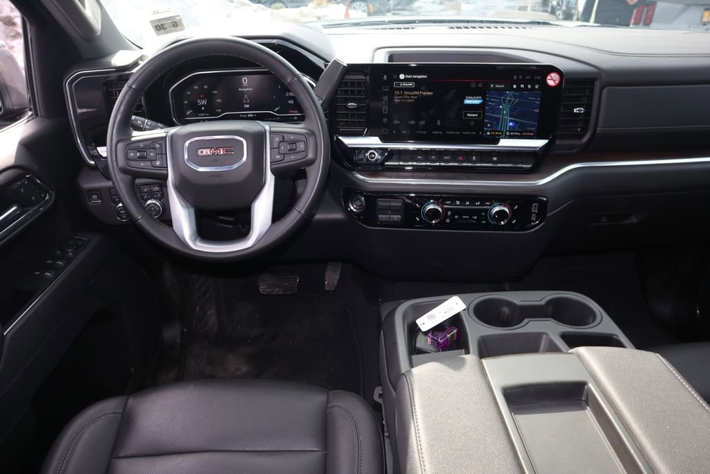 Certified 2025 GMC Sierra 1500 SLT image 13