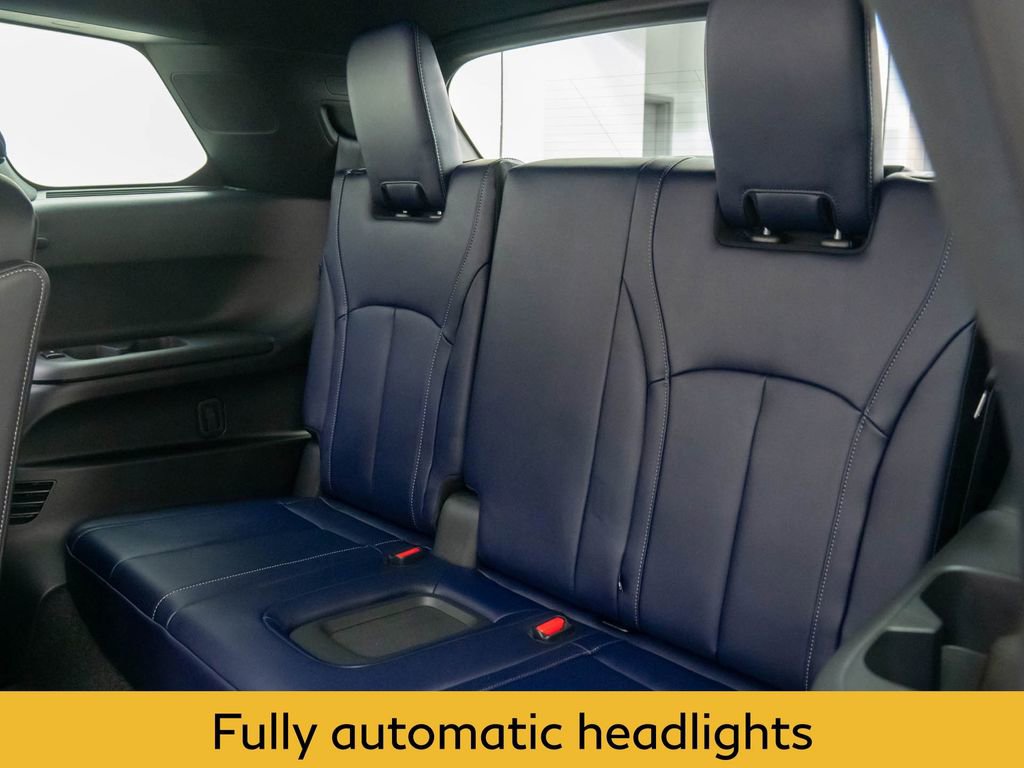 Certified 2026 INFINITI QX60 Sport w/ Dark Cargo Package image 20