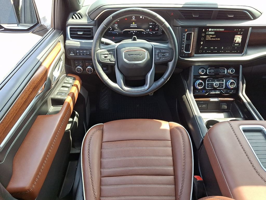 Certified 2023 GMC Yukon Denali Ultimate AWD/4WD image 12