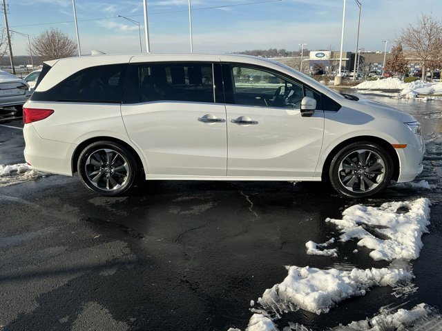 Used 2023 Honda Odyssey Elite image 2