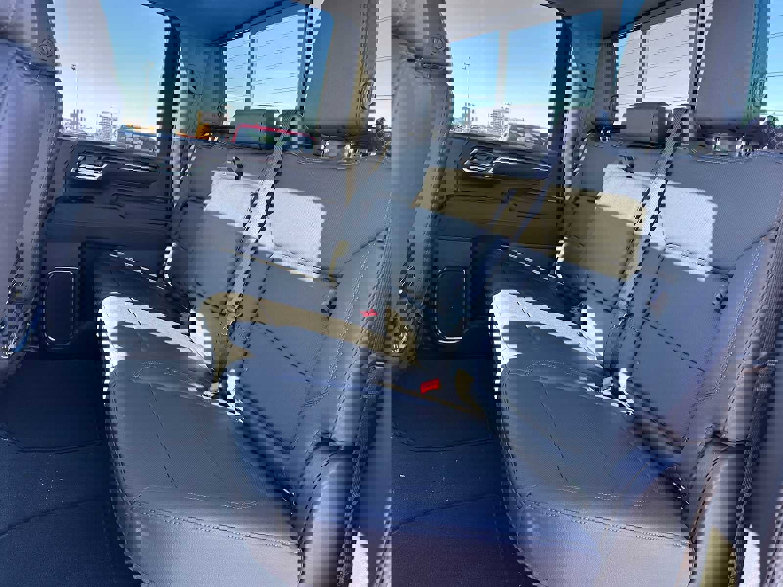 New 2026 GMC Sierra 2500 SLT w/ SLT Convenience Package image 17