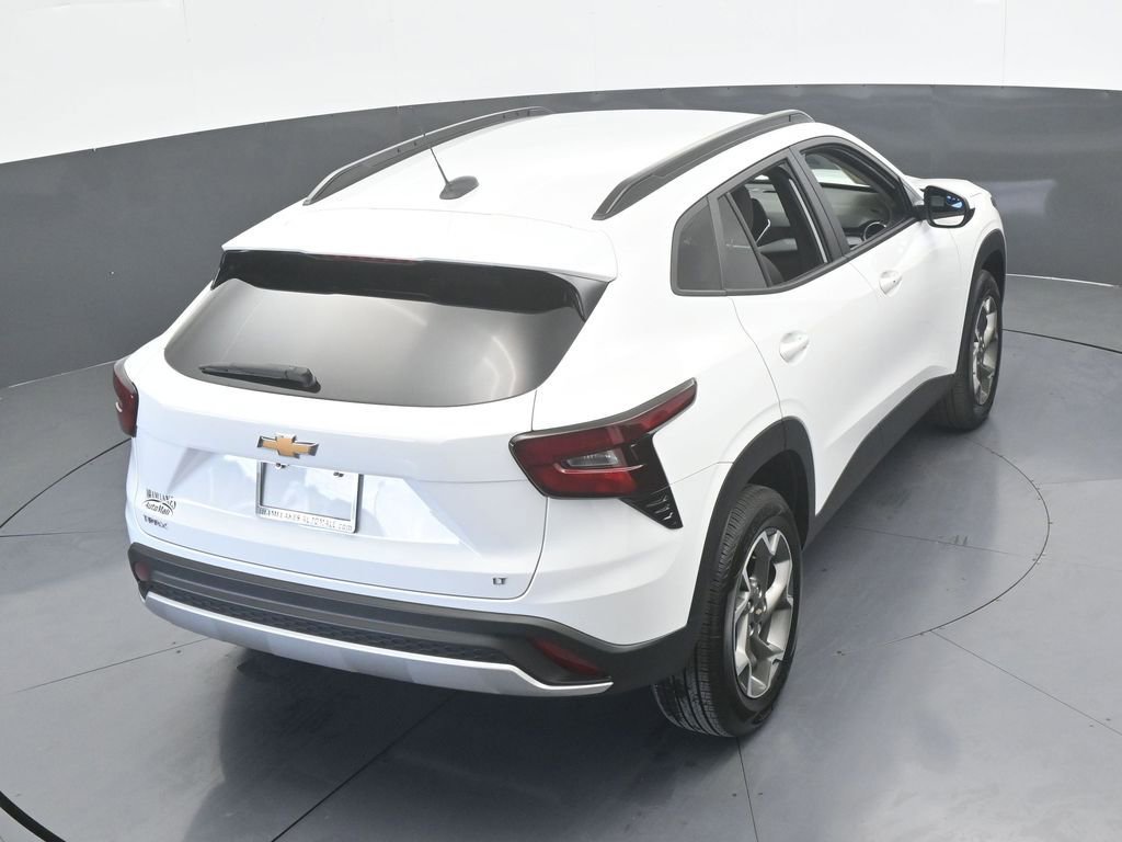 Used 2025 Chevrolet Trax LT w/ LT Convenience Package image 51