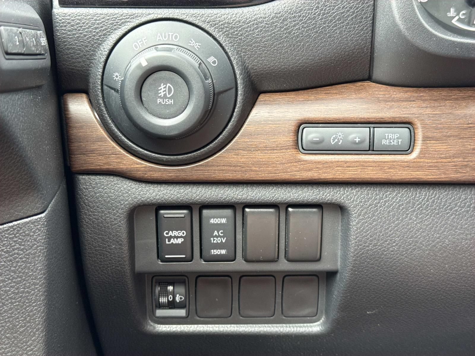 Used 2021 Nissan Titan Platinum Reserve w/ Moonroof Package AWD/4WD image 19