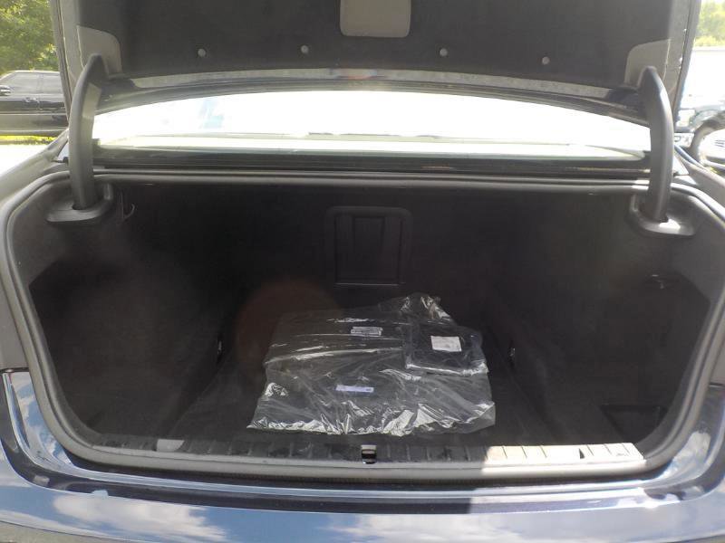 Used 2019 BMW 740i xDrive w/ Executive Package image 26