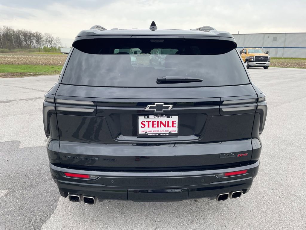Used 2024 Chevrolet Traverse RS AWD/4WD image 6