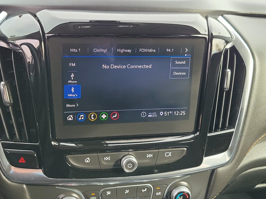 Used 2020 Chevrolet Traverse LT w/ LPO, Floor Liner Package AWD/4WD image 23