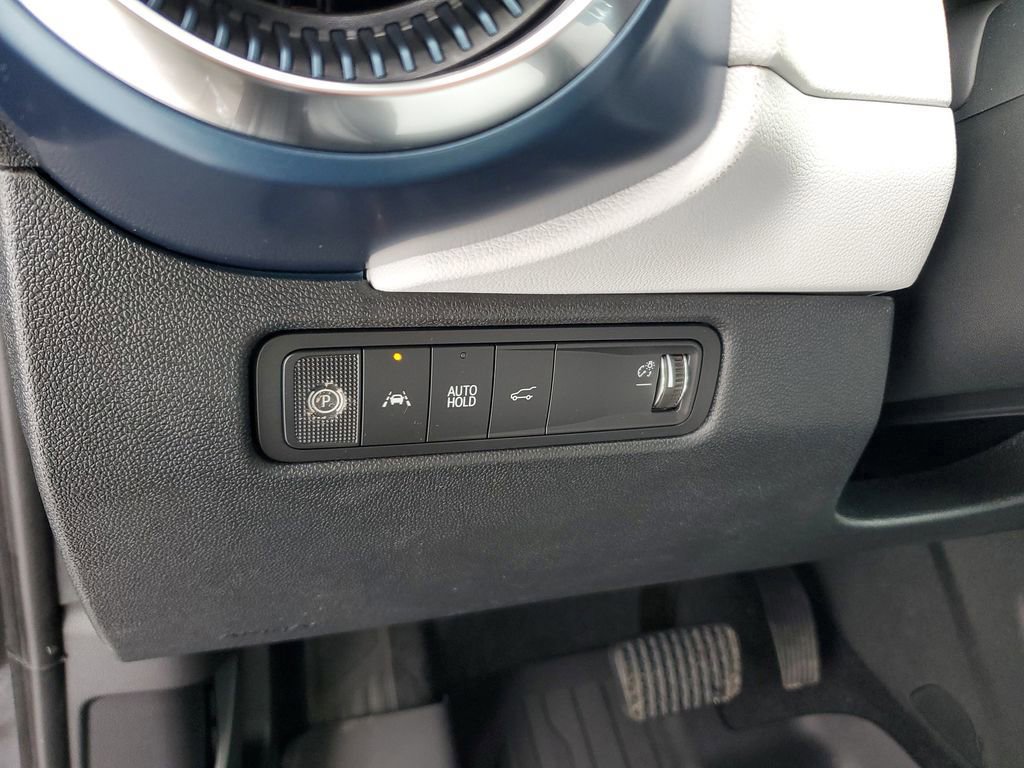 New 2026 Chevrolet Equinox EV LT image 17