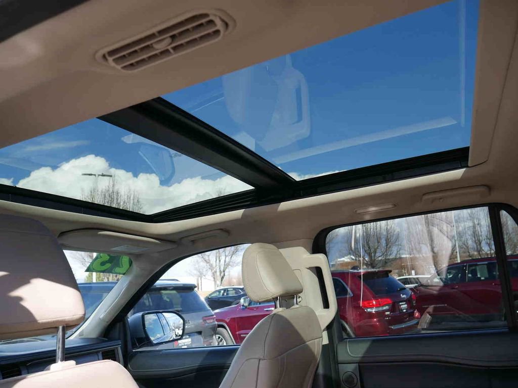 Used 2023 Ford Expedition Max Limited image 17