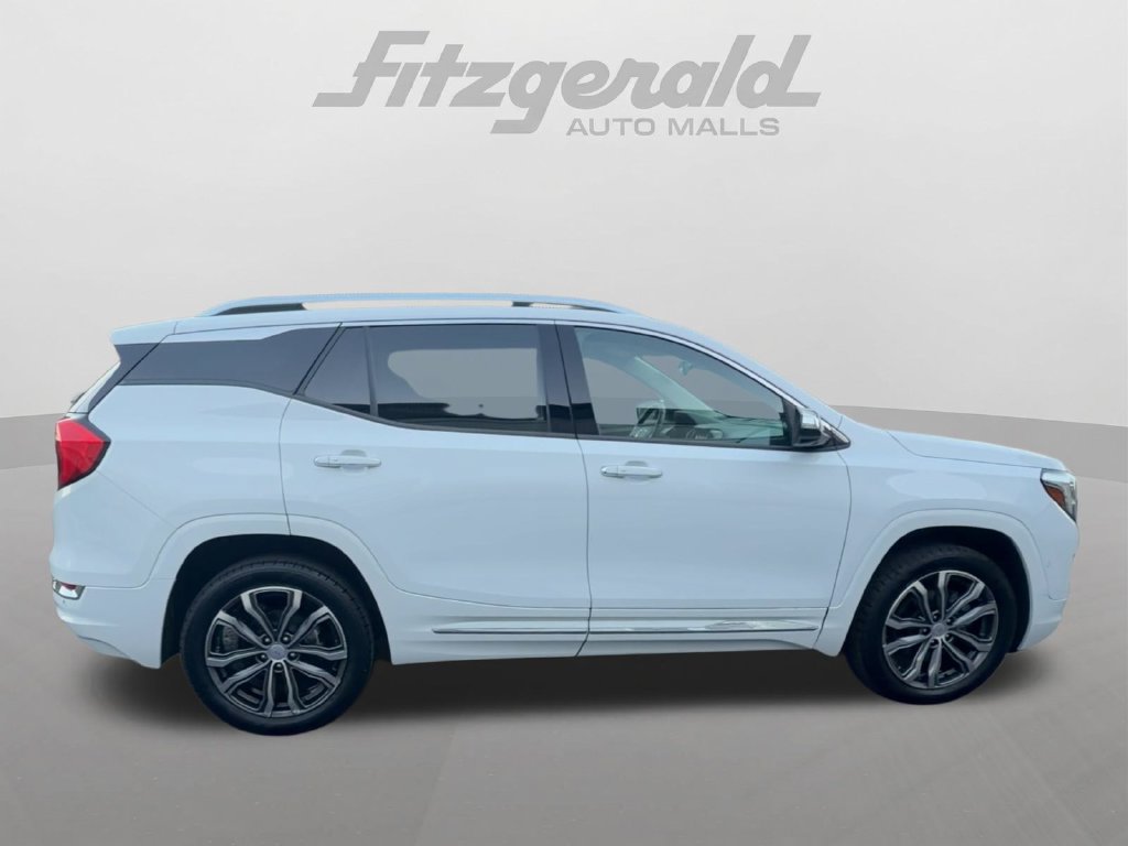 Used 2019 GMC Terrain Denali w/ Advanced Safety Package AWD/4WD image 8
