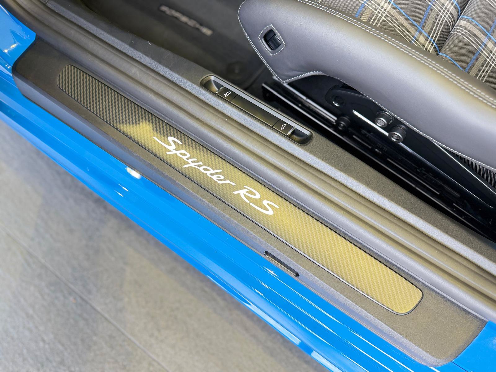 Used 2024 Porsche 718 Boxster Spyder RS RWD image 44