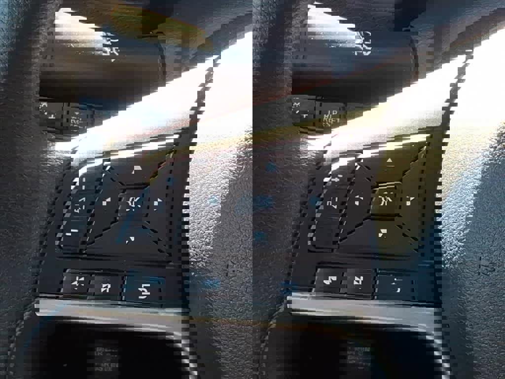 Used 2022 Nissan Leaf S image 17