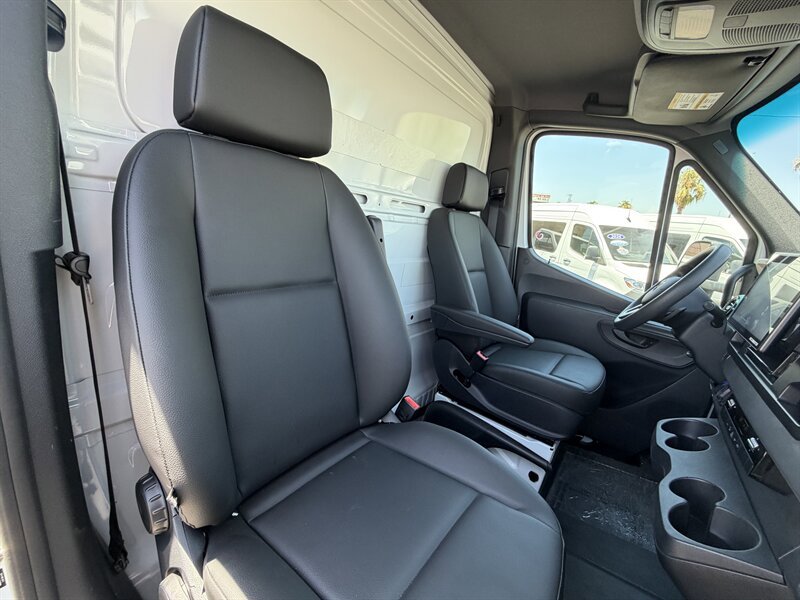 Used 2023 Mercedes-Benz Sprinter 3500 w/ Charging Package, Dashboard image 16