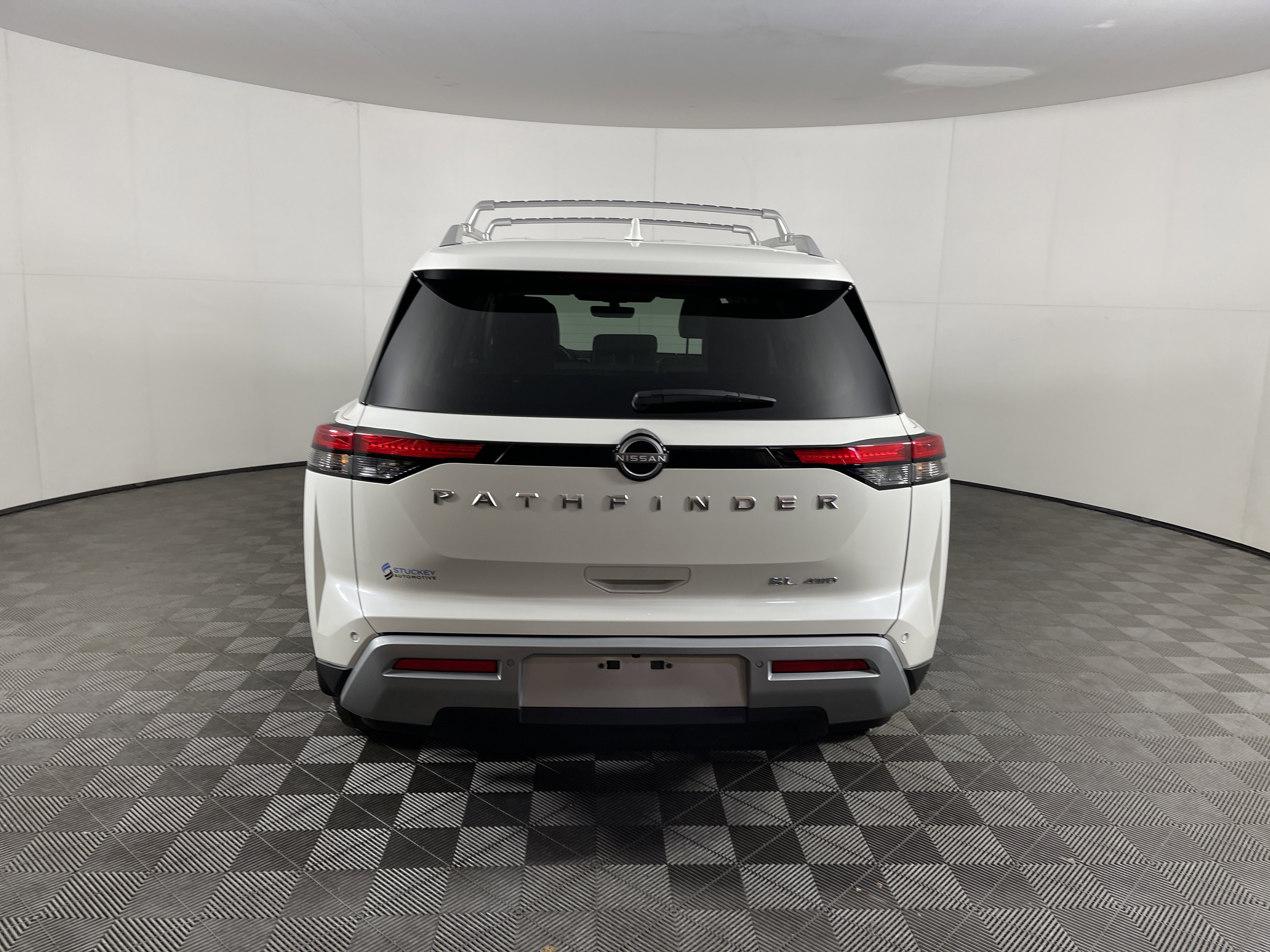 Used 2023 Nissan Pathfinder SL image 4