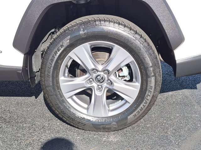 Certified 2024 Toyota RAV4 LE AWD/4WD image 8