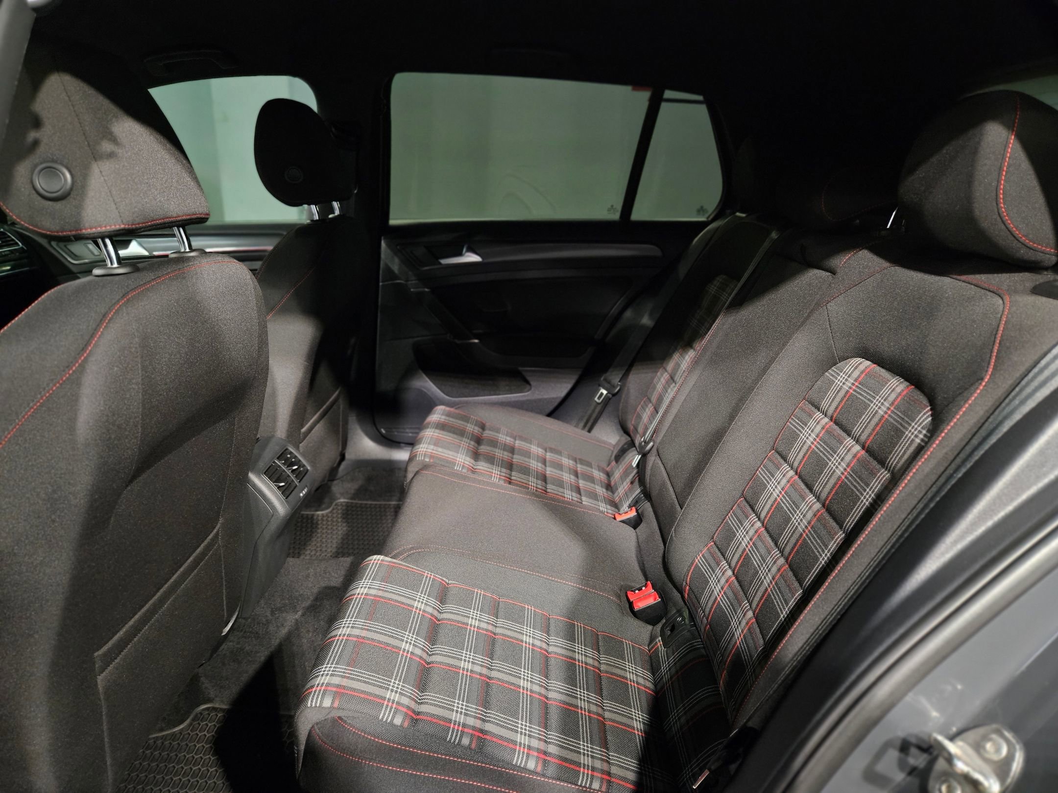 Used 2019 Volkswagen GTI Rabbit Edition image 35