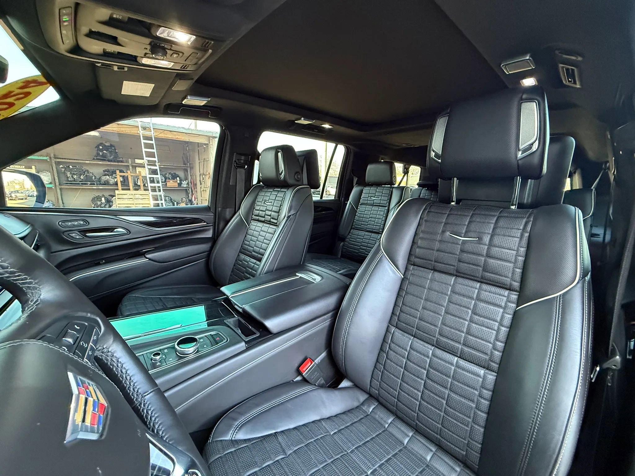 Used 2024 Cadillac Escalade ESV V image 36