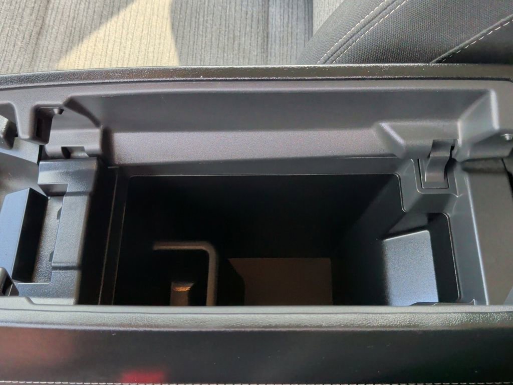 Used 2023 Nissan Rogue SV image 25