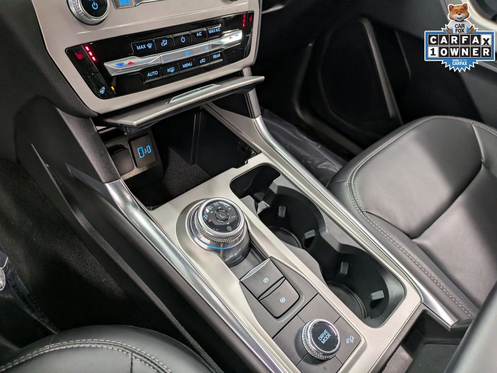 Used 2022 Ford Explorer XLT w/ Equipment Group 202A image 17