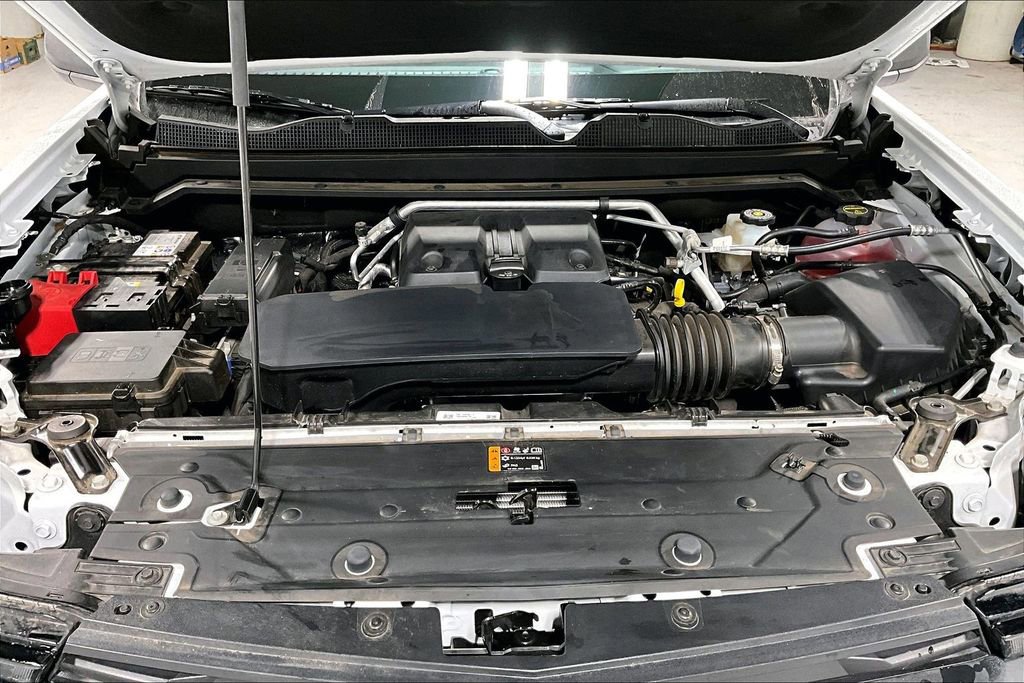 Used 2025 Chevrolet Colorado W/T image 12