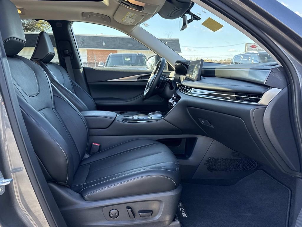 Certified 2024 INFINITI QX60 Luxe w/ Cargo Package image 20