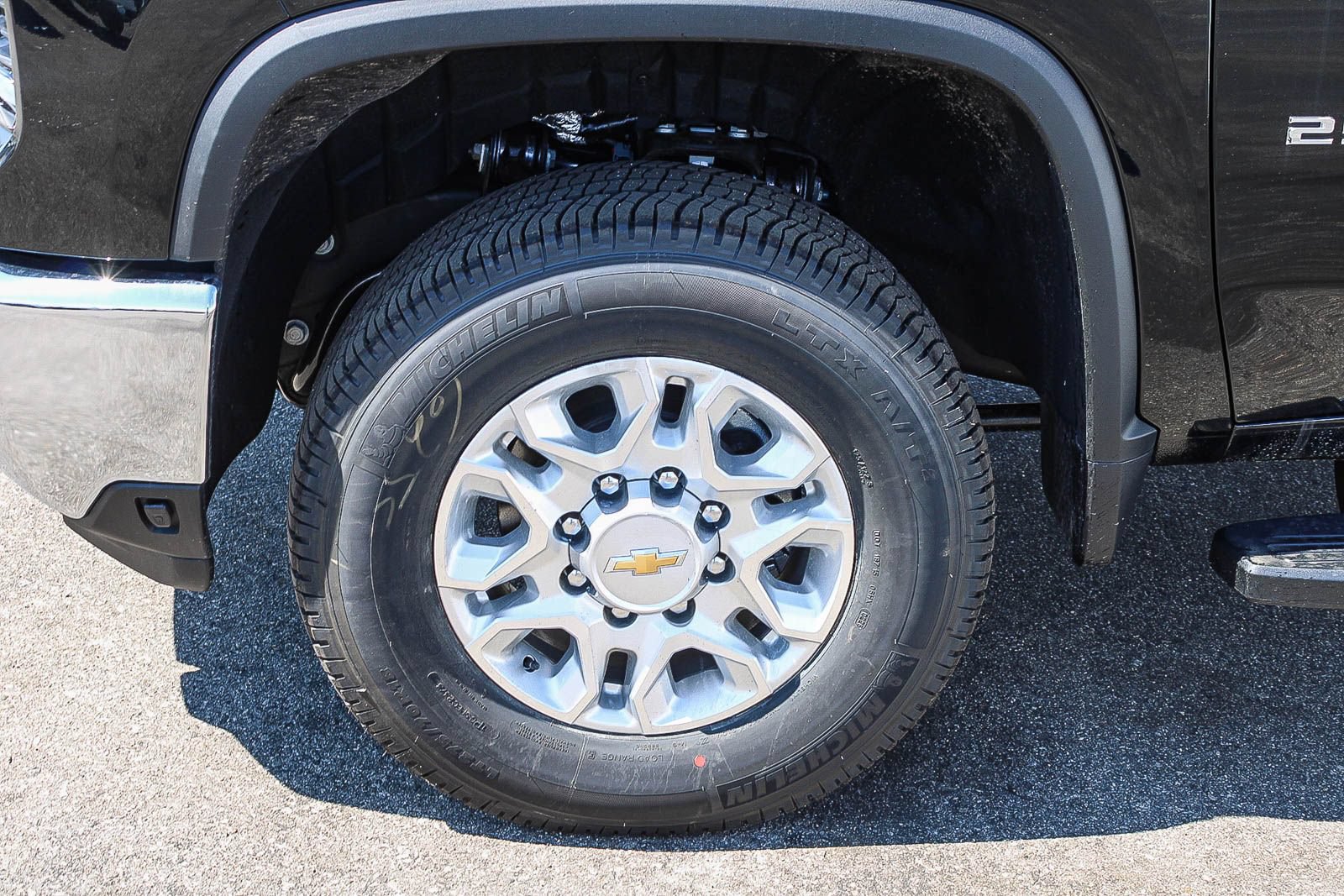 New 2026 Chevrolet Silverado 2500 LTZ w/ LTZ Plus Package AWD/4WD image 5