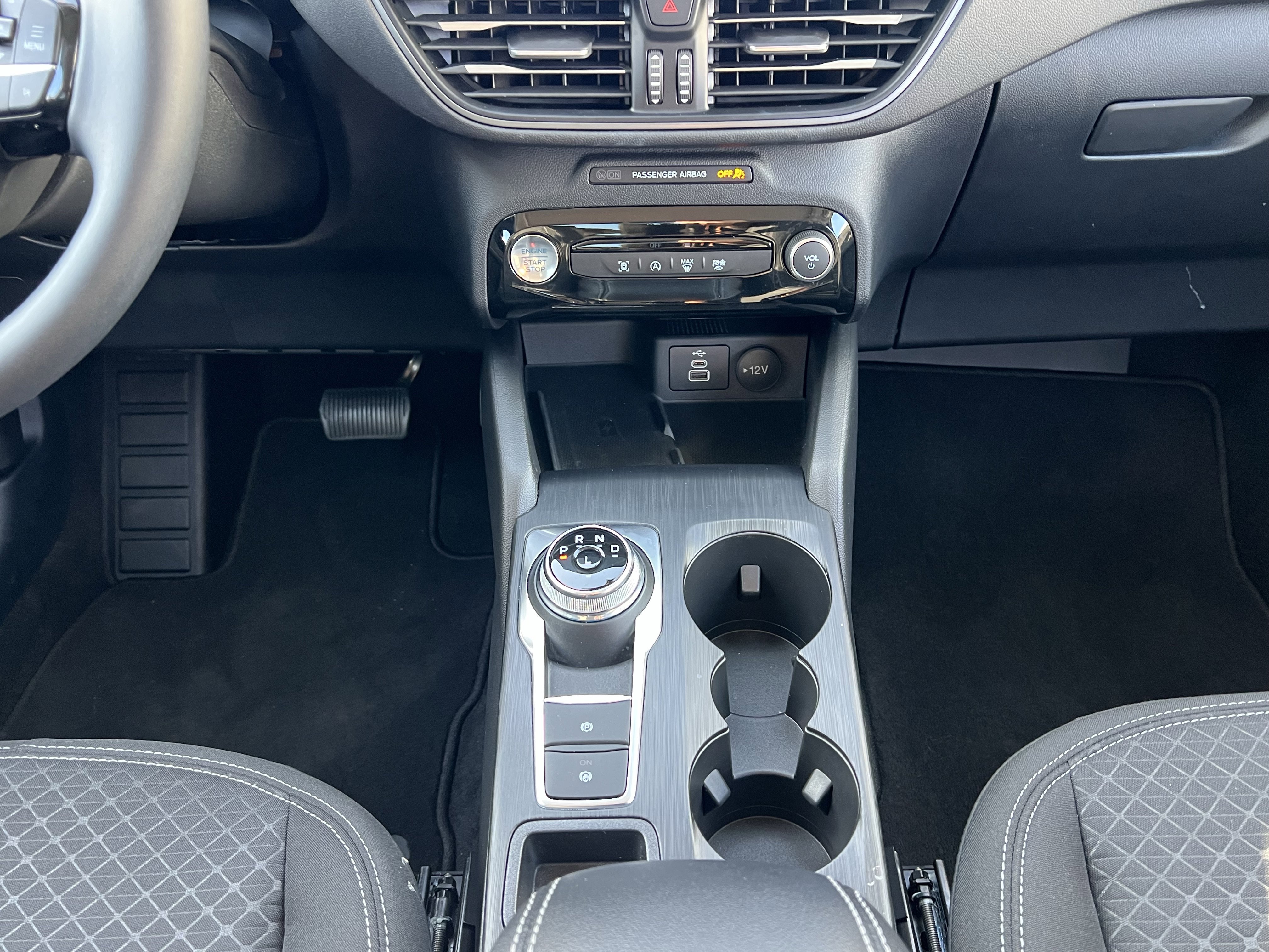 Used 2025 Ford Escape Active w/ Active Premium Tech Pack image 19