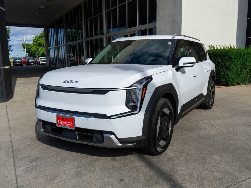 New 2026 Kia EV9 Wind image 3